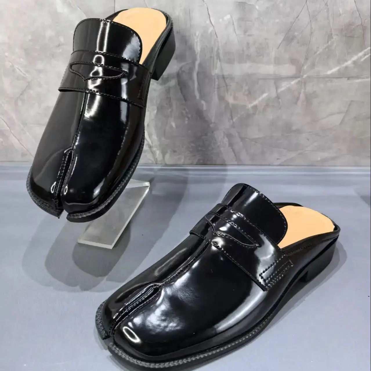 스플릿 토 타비 남성 슬리퍼 블랙 에나멜 가죽 샌들 남 - Men'S Shoes Slip On 리뷰 및 가격