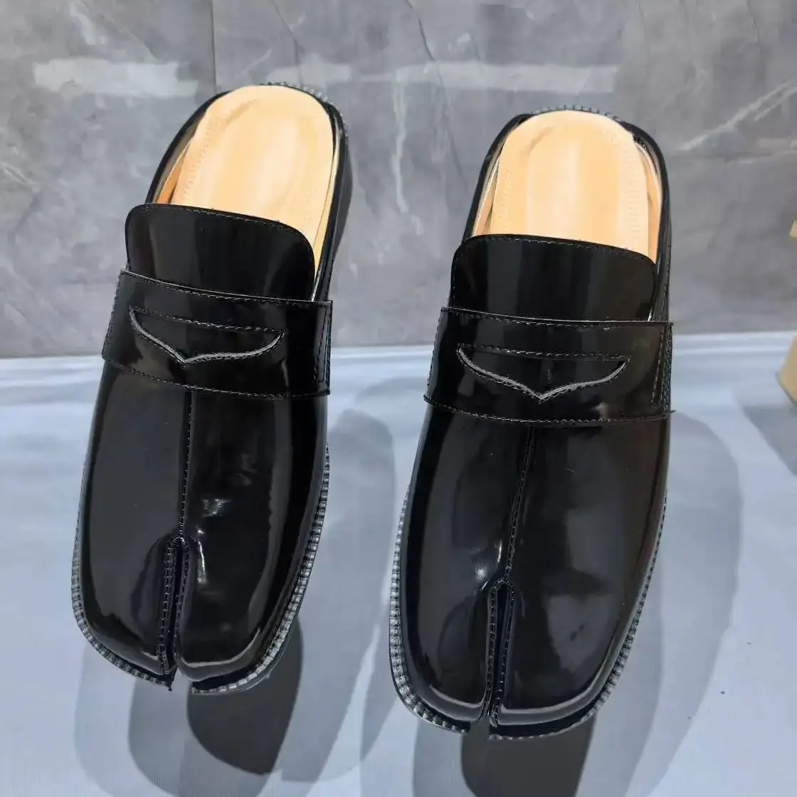 스플릿 토 타비 남성 슬리퍼 블랙 에나멜 가죽 샌들 남 - Men'S Shoes Slip On 리뷰 및 가격