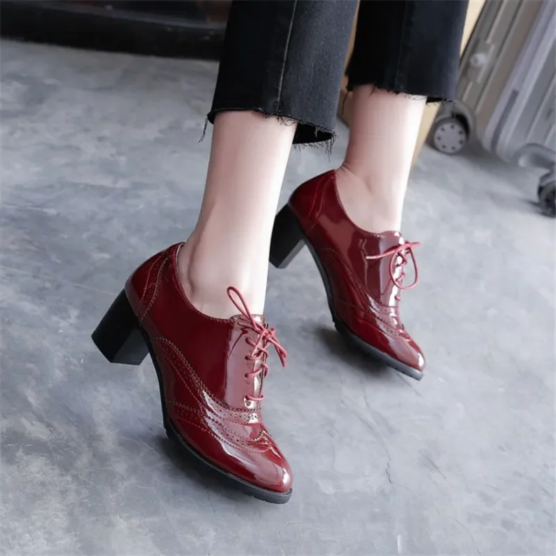 영국 여성 옥스포드 블루 레드 블랙 특허 가죽 하이블록 - Oxford Brogue Leather 리뷰 및 가격